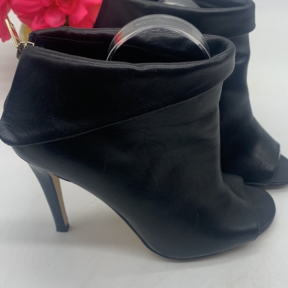Ivanka Trump Itderri Black Leather Peep Toe Heeled Ankle Boot Size 8.5 BAB4129D - Picture 2 of 9